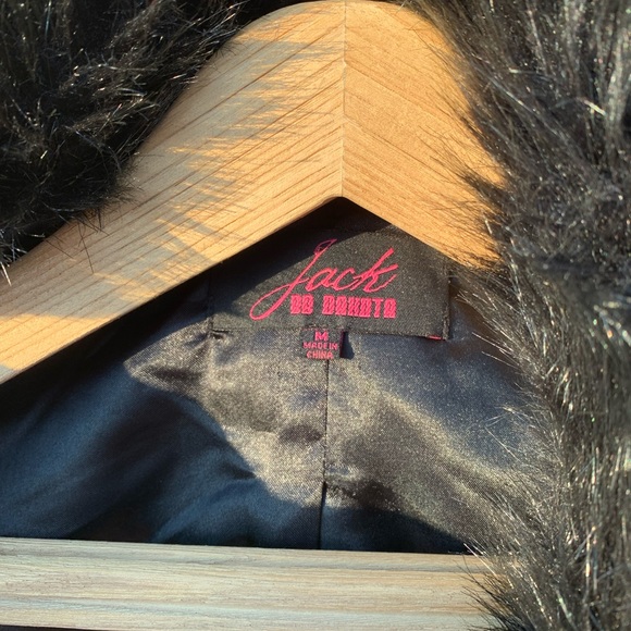 JACK bb Dakota Faux Fur Vest Black -Medium - Picture 4 of 5